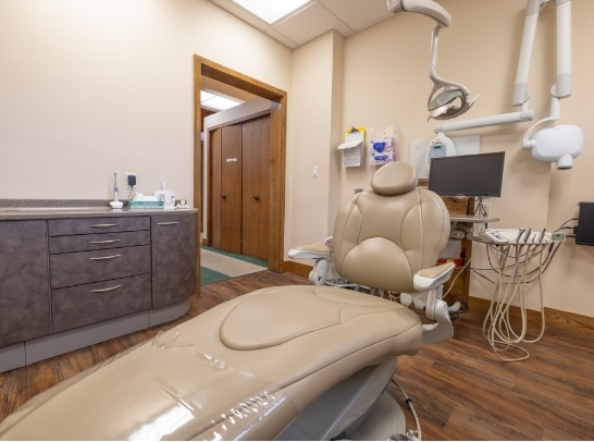 dental chair and equipment in Ormond Beach