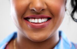 Woman with a gap between her two front teeth